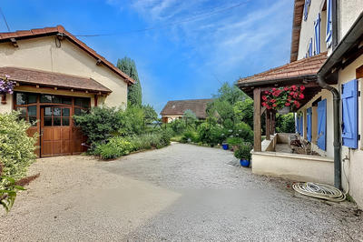 Maison - 194 m² - 10 pièces