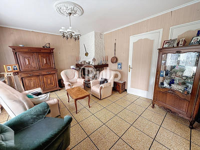 Maison - 108 m² - 8 pièces