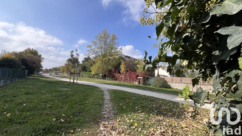 Studio - 25 m² - 1 pièce