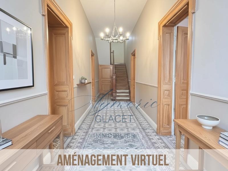 Maison - 234 m² - 7 pièces
