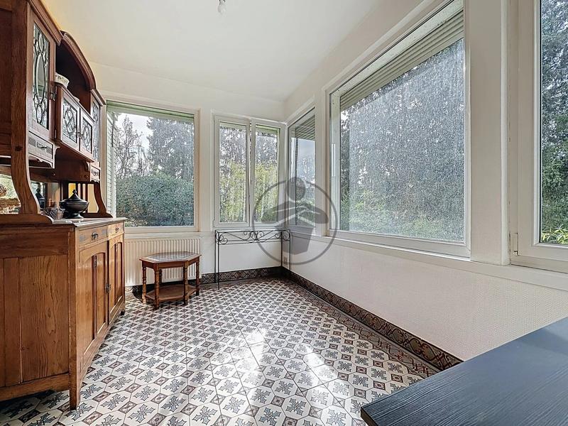 Maison - 287 m² - 10 pièces