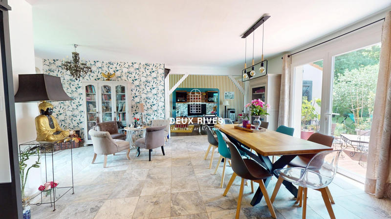 Villa - 167 m² - 6 pièces