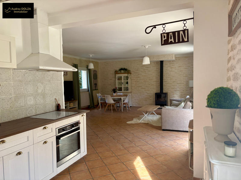 Propriété - 390 m² - 10 pièces