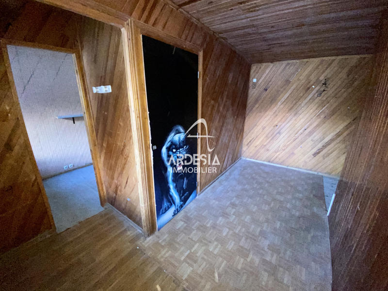 Maison - 90 m² - 6 pièces