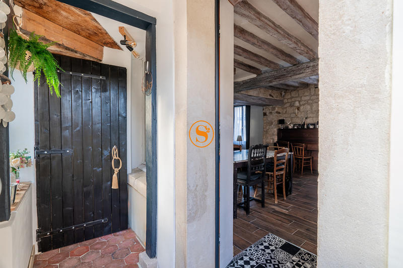 Maison - 183 m² - 7 pièces