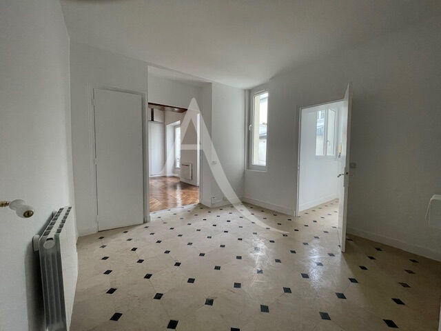 Appartement - 93 m² - 5 pièces