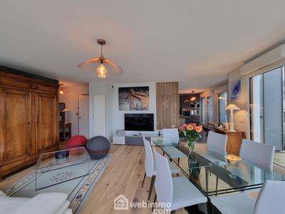 Appartement - 93 m² - 4 pièces