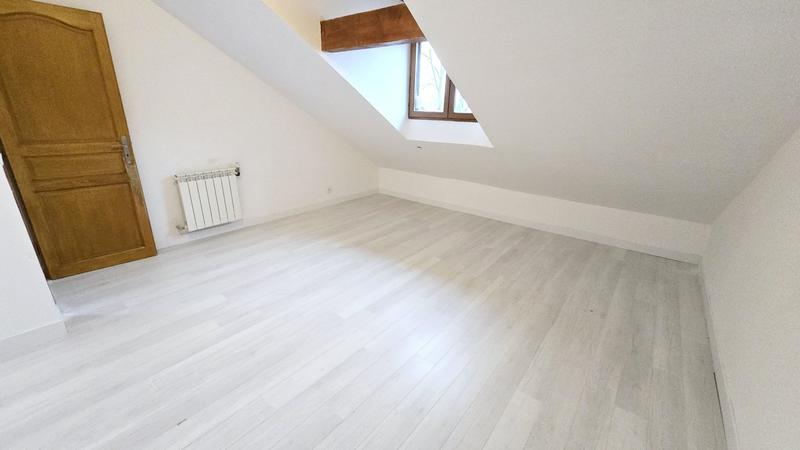 Maison - 252 m² - 6 pièces