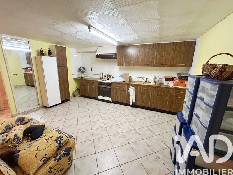 Maison - 180 m² - 5 pièces