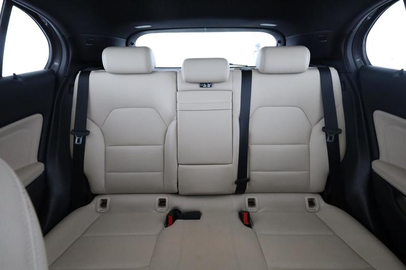 Mercedes Gla 250 Inspiration 7g-Dct 211 ch