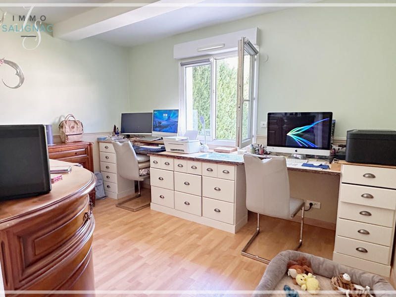 Maison - 140 m² - 5 pièces