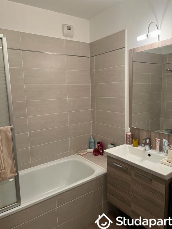 Chambre - 12 m² - 1 pièce