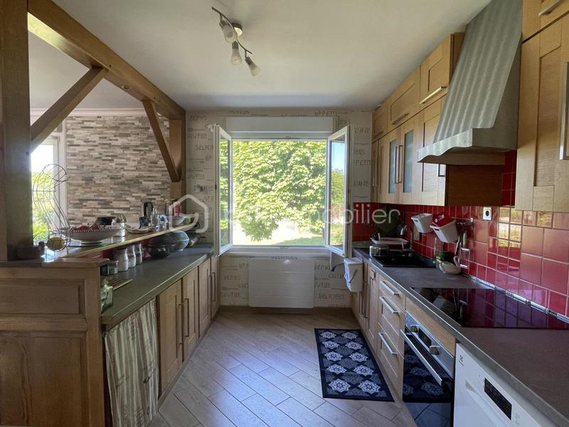 Maison traditionnelle - 175 m² - 8 pièces