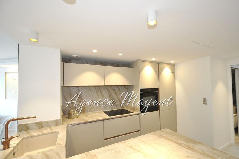 Appartement - 95 m² - 4 pièces