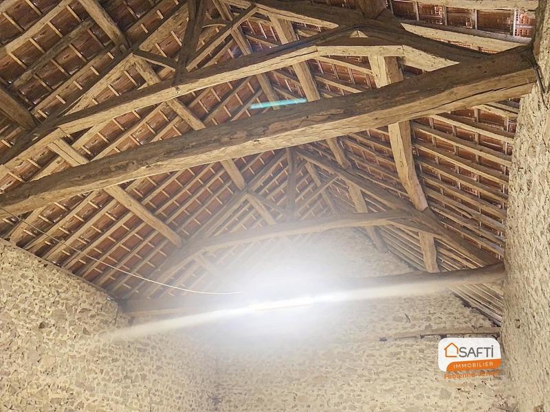 Maison - 95 m² - 5 pièces