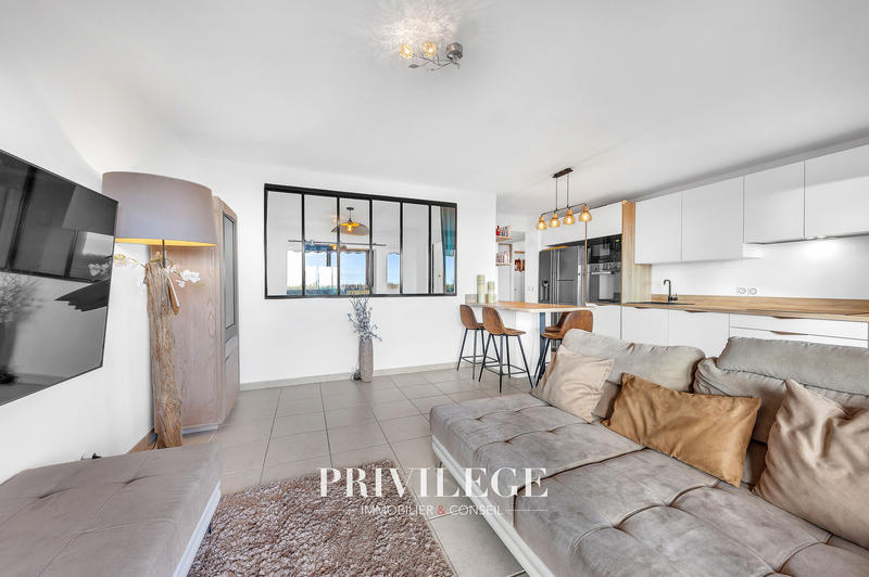 Appartement - 77 m² - 4 pièces