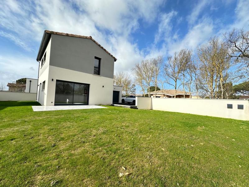 Maison - 90 m² - 4 pièces