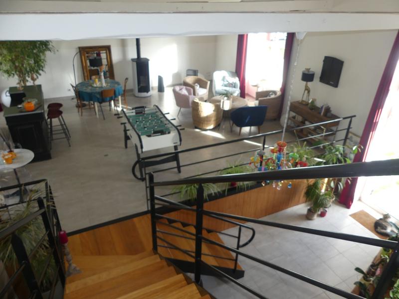 Maison - 408 m² - 11 pièces