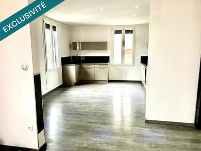 Maison - 96 m² - 5 pièces