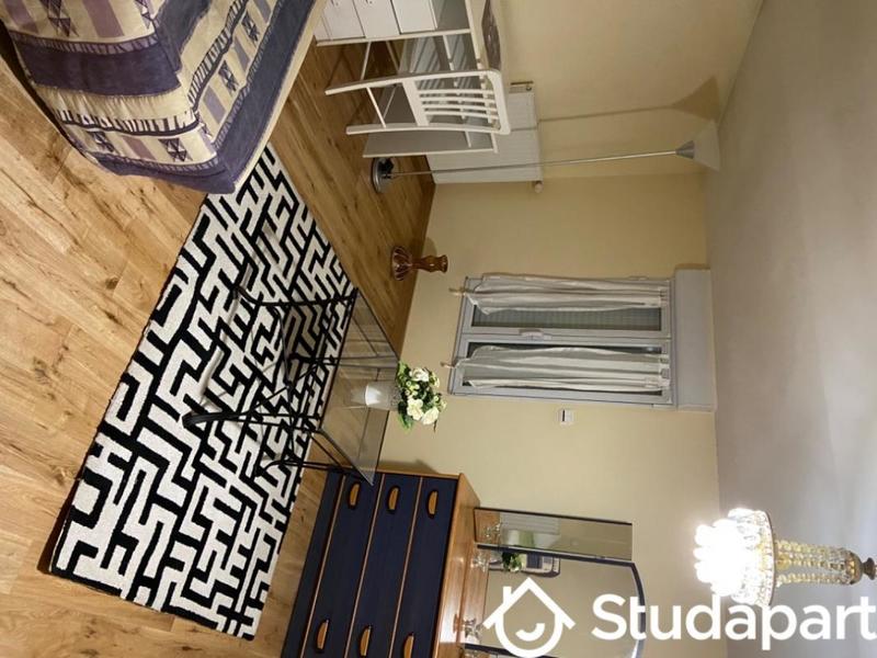 Chambre - 28 m² - 1 pièce