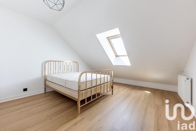 Maison - 290 m² - 9 pièces