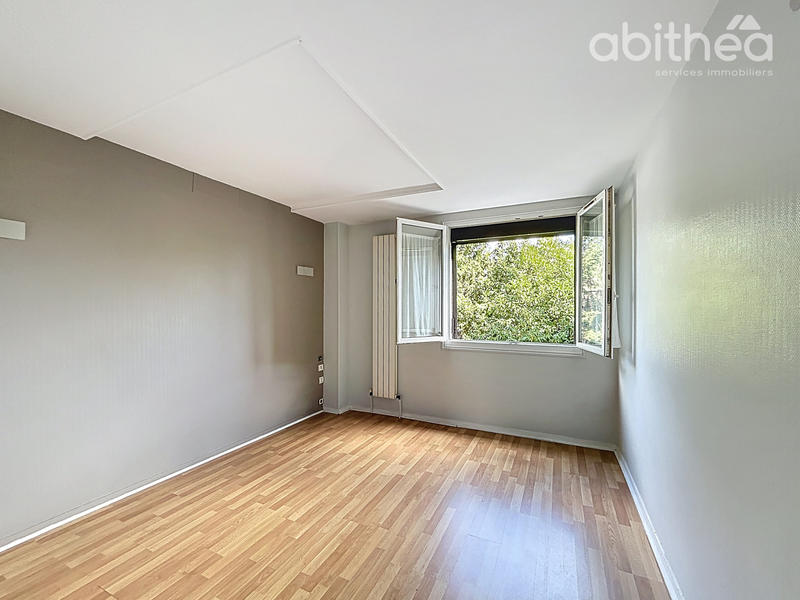 Appartement - 65 m² - 4 pièces