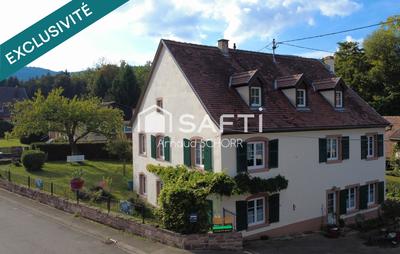 Maison - 279 m² - 10 pièces