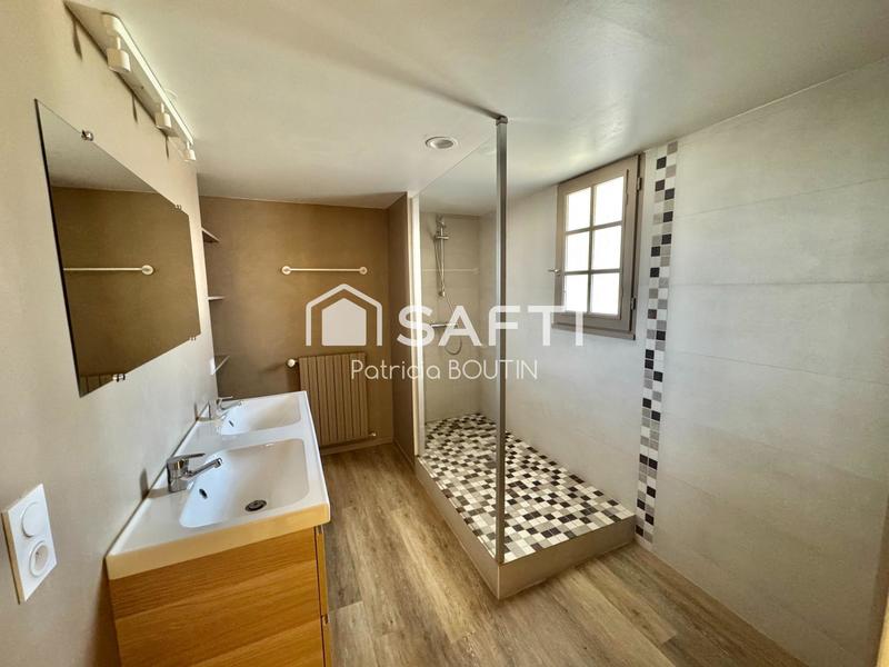 Maison - 205 m² - 8 pièces