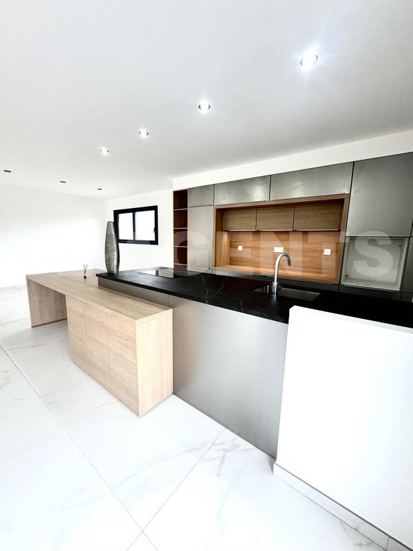 Maison contemporaine - 120 m² - 4 pièces