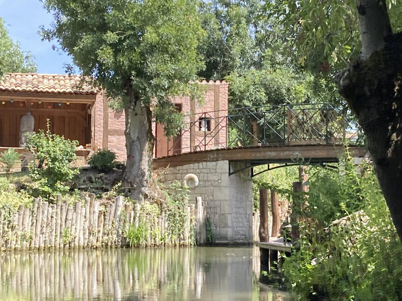 Maison traditionnelle - 179 m² - 10 pièces