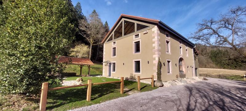 Maison - 255 m² - 8 pièces