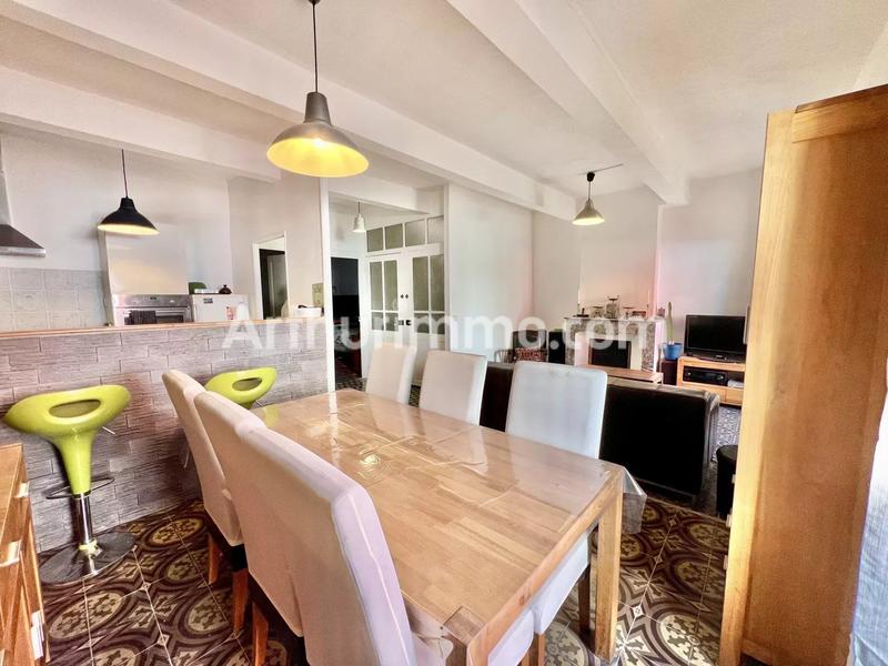 Maison - 90 m² - 6 pièces