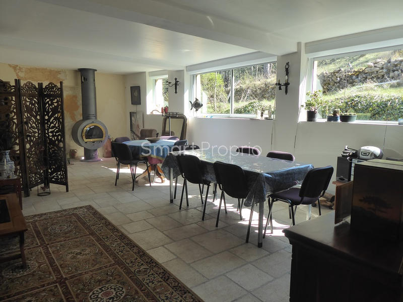 Propriété - 330 m² - 15 pièces