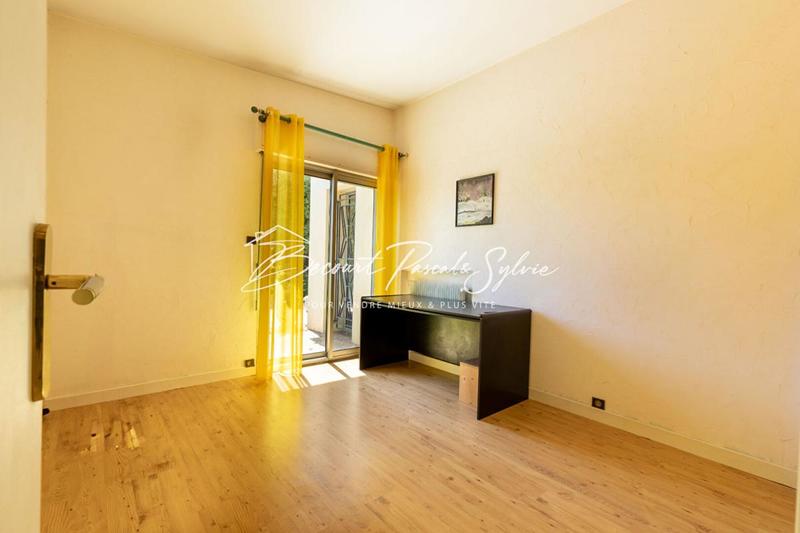 Maison - 179 m² - 6 pièces