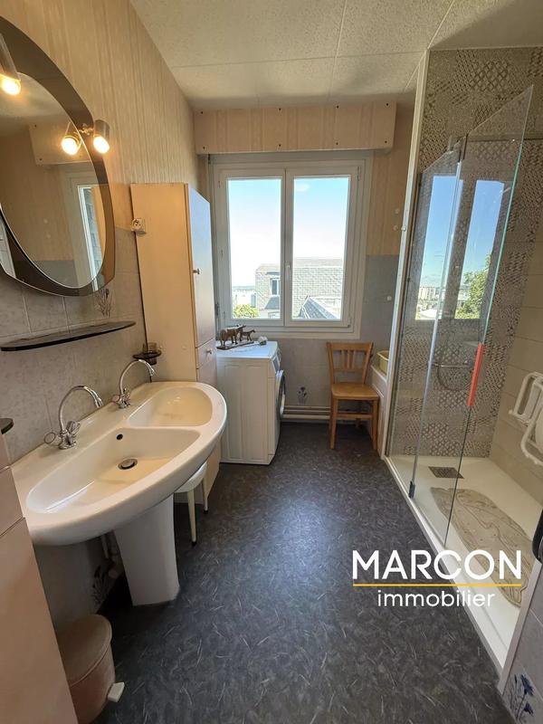 Appartement - 110 m² - 5 pièces