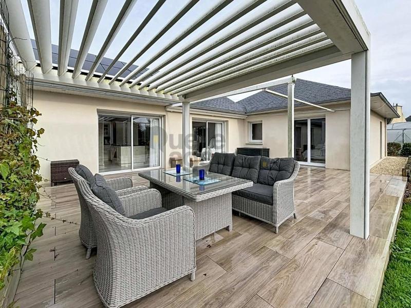 Maison - 143 m² - 7 pièces