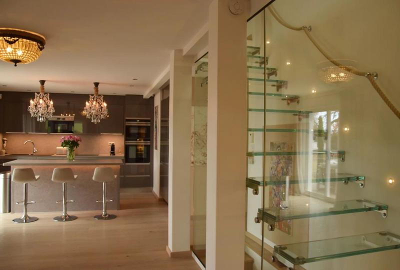 Propriété - 298 m² - 7 pièces