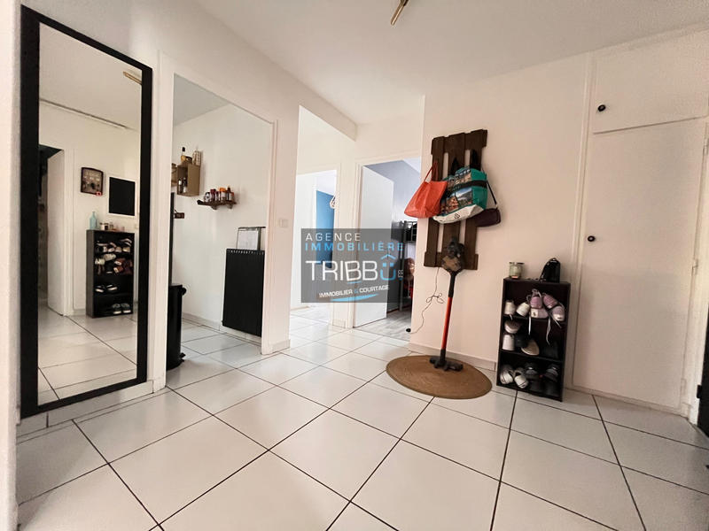 Appartement - 75 m² - 3 pièces