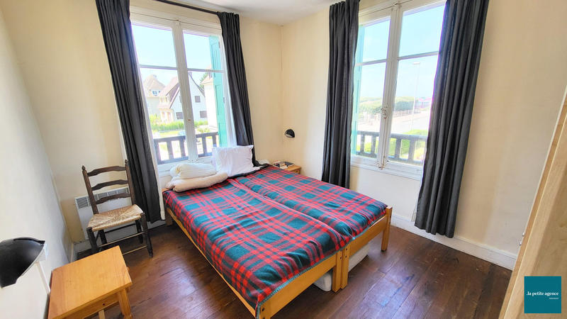 Maison - 366 m² - 20 pièces