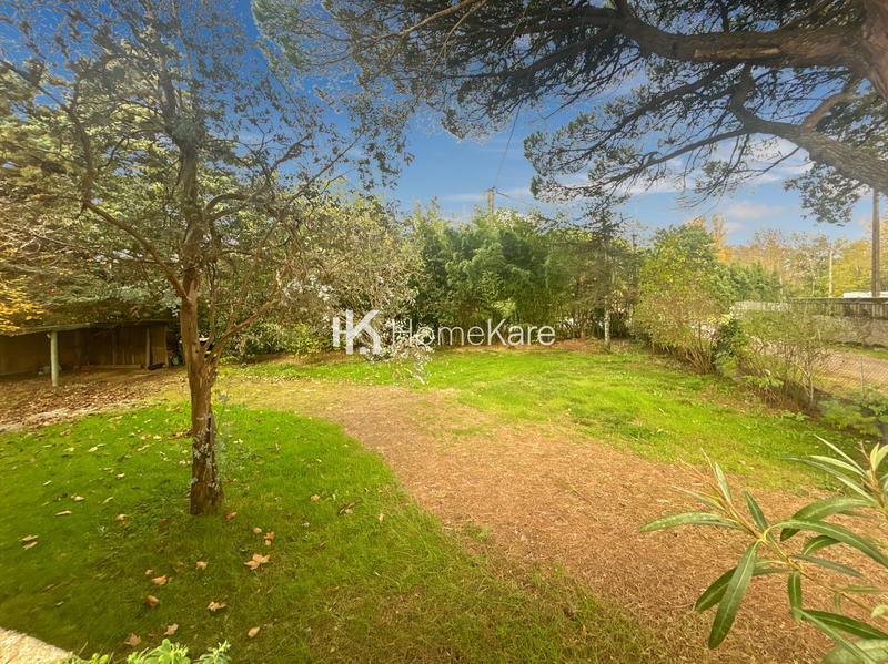 Maison - 230 m² - 7 pièces