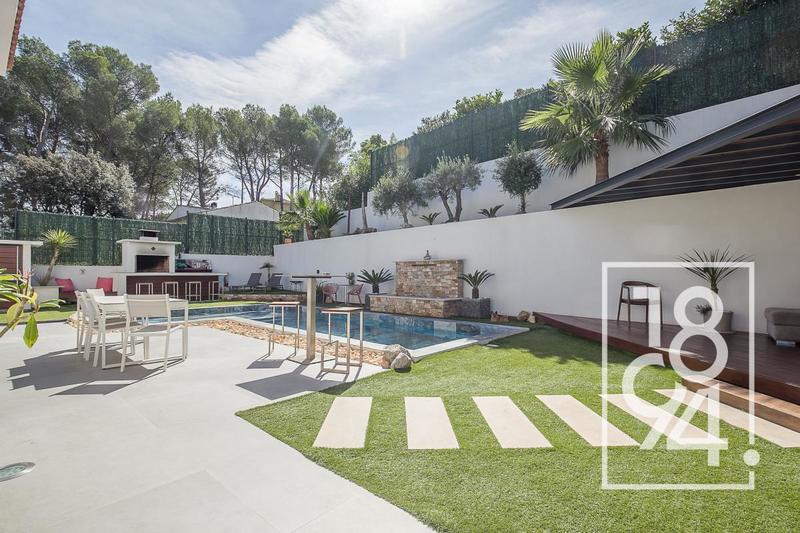 Maison - 140 m² - 6 pièces