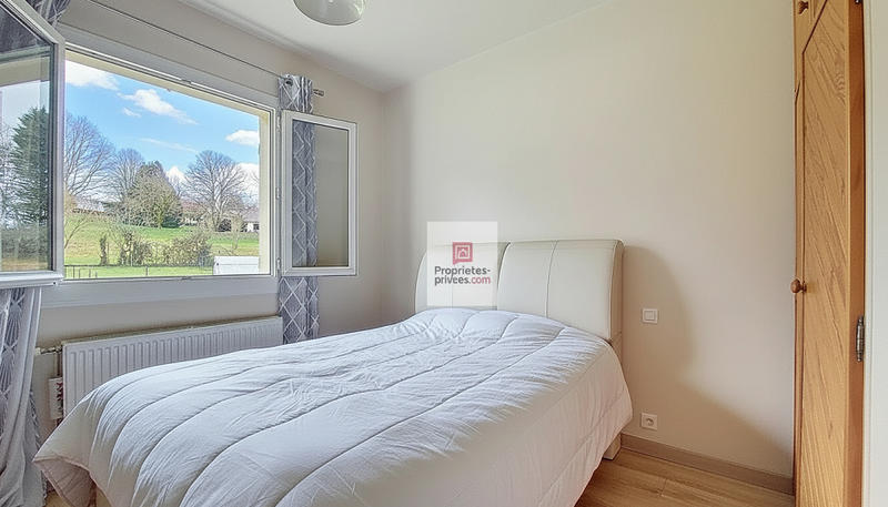 Maison - 170 m² - 6 pièces