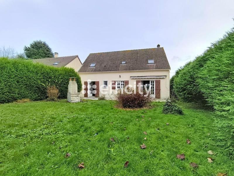 Maison - 156 m² - 9 pièces