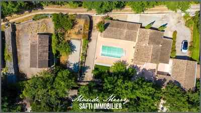 Maison - 160 m² - 7 pièces