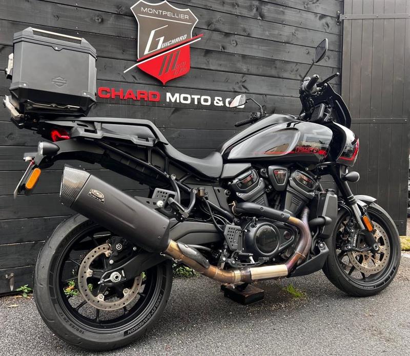 Harley Davidson Adventure Pan America 1250 St Jekill et Top Case