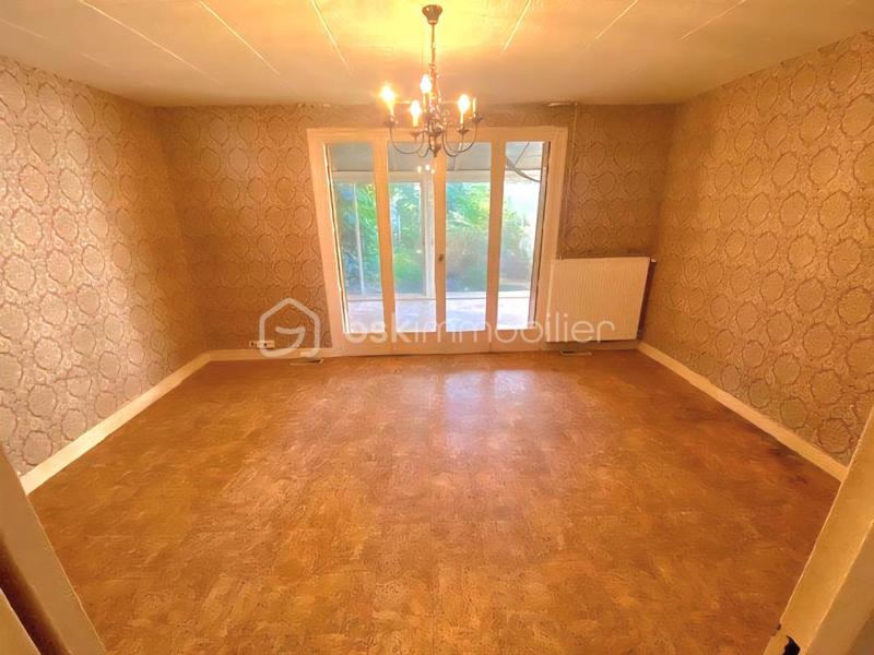 Maison - 95 m² - 5 pièces