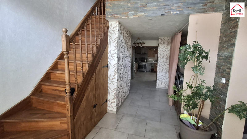 Maison - 220 m² - 7 pièces