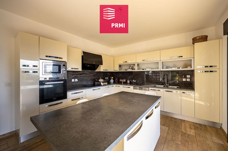 Maison - 150 m² - 5 pièces