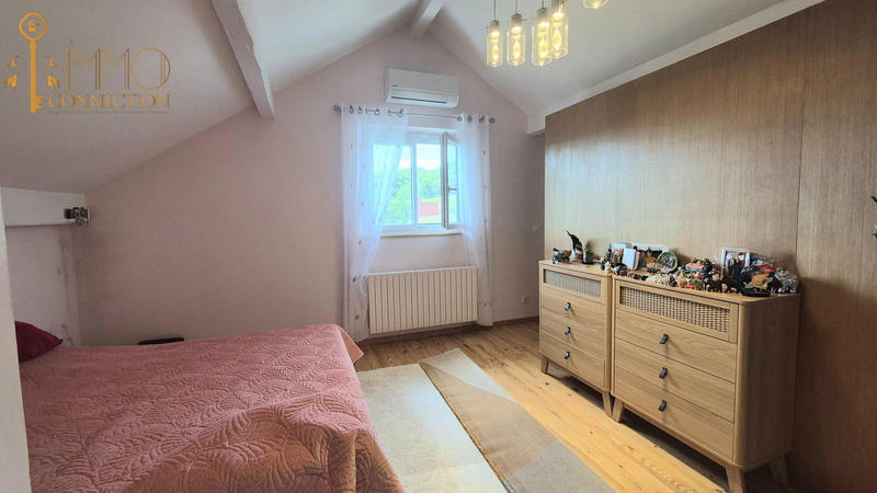 Maison - 138 m² - 5 pièces