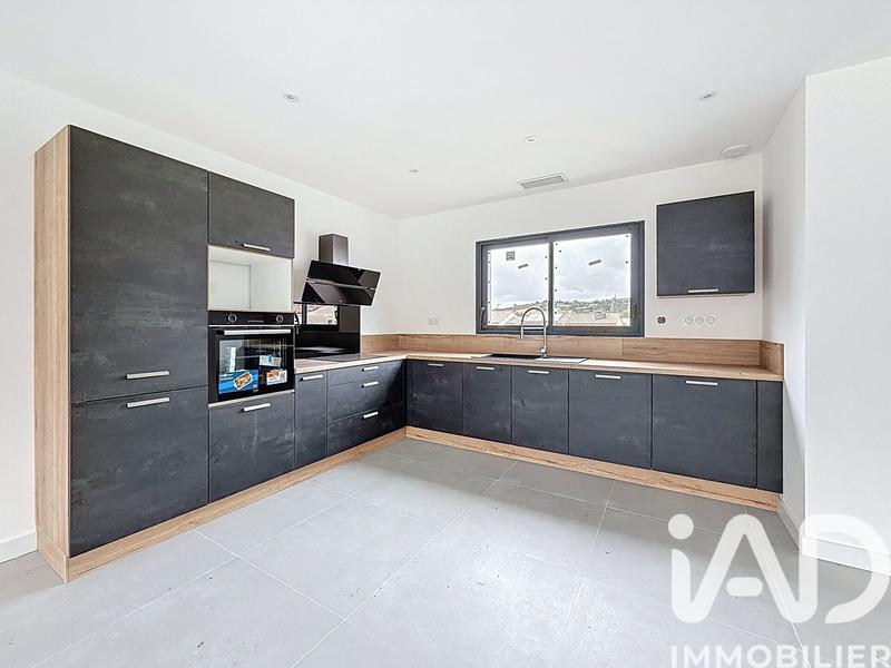 Maison - 102 m² - 4 pièces